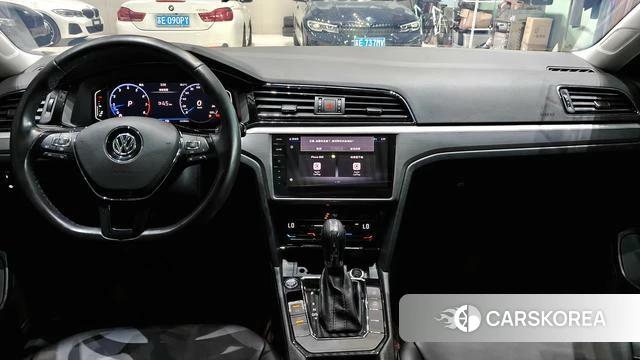 Volkswagen Lingdu 2021 Белый из Китая, фото 4
