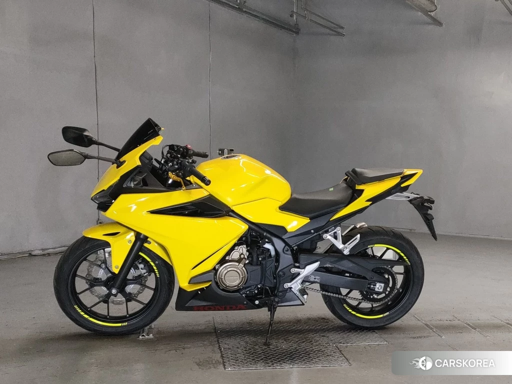 Проданный Honda CBR400R 2021 из Японии, фото 2