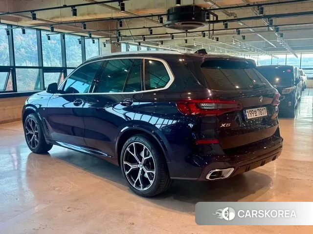 BMW X5 (G05) 2023 Черный из Кореи, фото 4