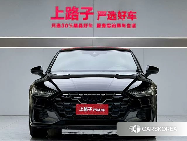 Audi A7L id 4209732 из Китая 10