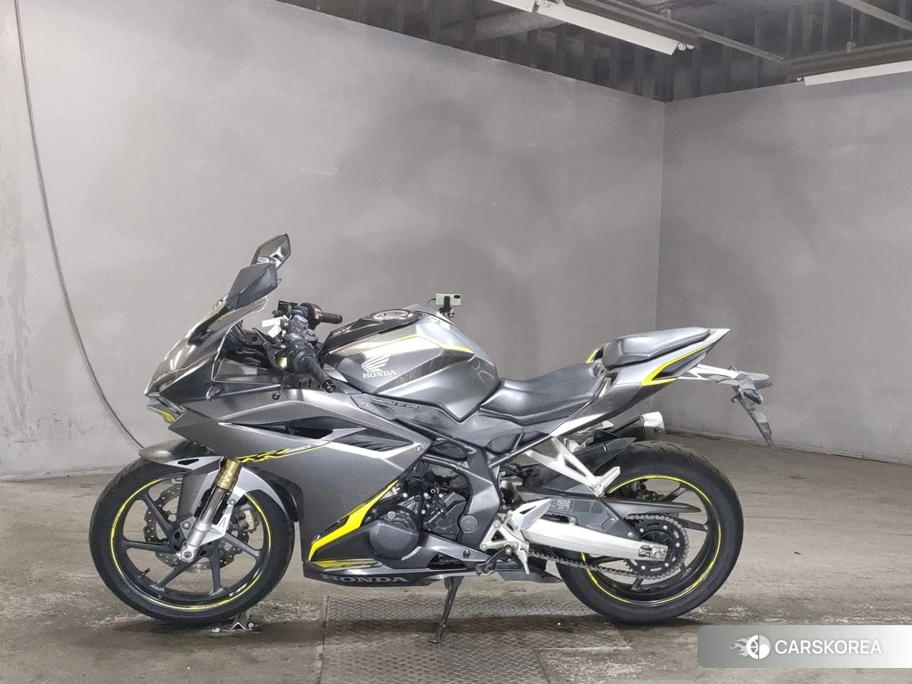 Проданный Honda CBR250RR 2017 из Японии, фото 2