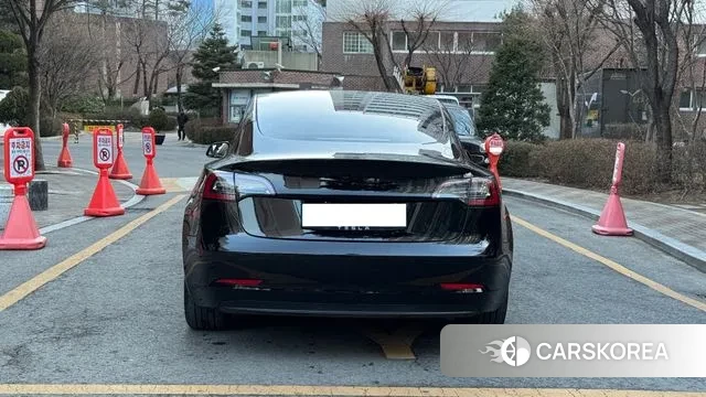 Tesla Model 3 2022 Черный из Кореи, фото 5