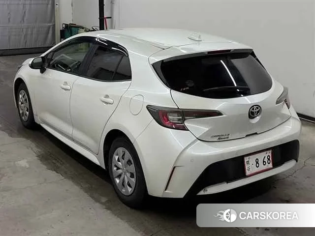 Toyota Corolla Hatchback 2018 из Японии, фото 2