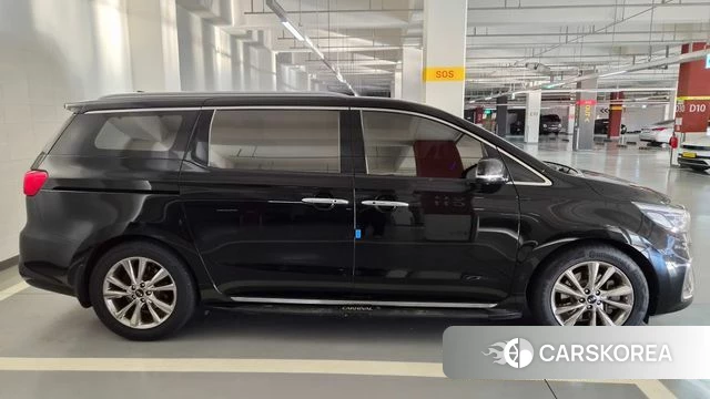 Kia The New Carnival 2018 Черный из Кореи, фото 5