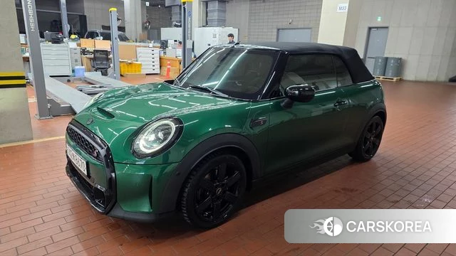 Mini Cooper S Convertible 2021 Темно-зеленый из Кореи, фото 2