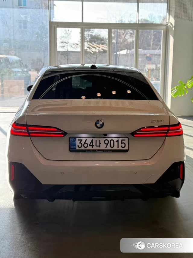 BMW 5 Series (G60) 2026 Белый из Кореи, фото 2