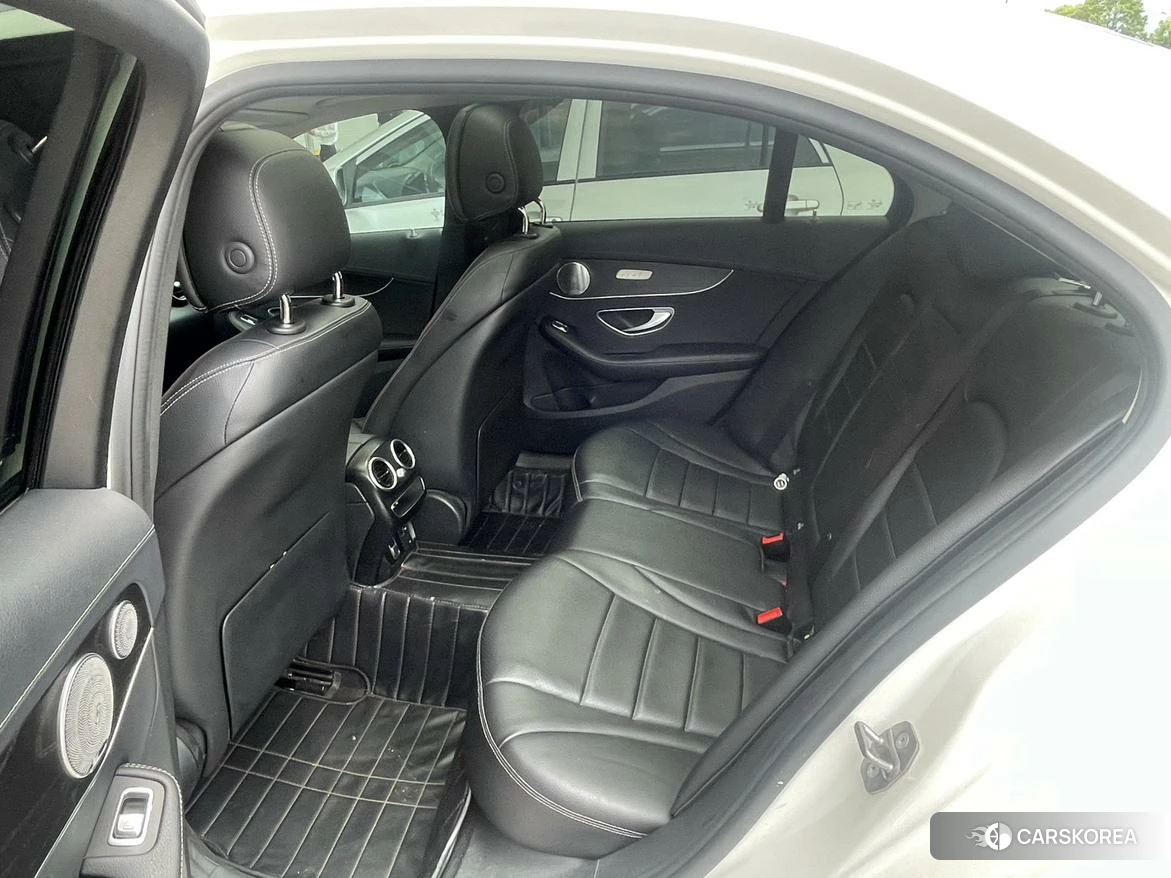 Mercedes-Benz Class C 2020 Белый из Китая, фото 2