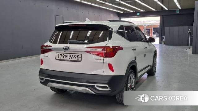 Kia Seltos id 4482607 из Кореи 10