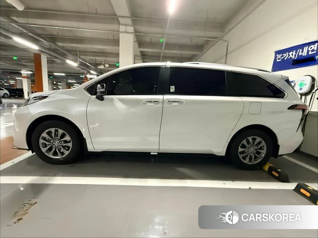 Toyota Sienna 4th Generation 2024 Белый из Кореи, фото 2
