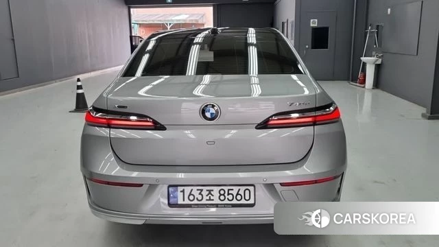 BMW 7 Series (G70) id 4603039 из Кореи 10