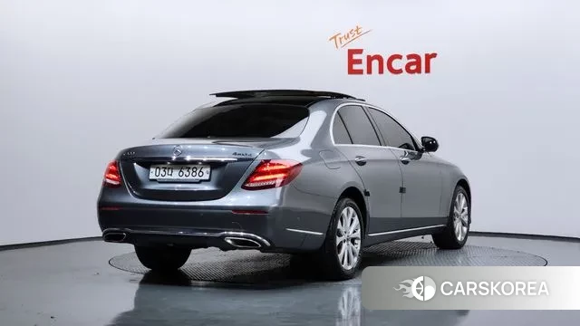 Mercedes-Benz E-Class W213 id 3573799 из Кореи 12
