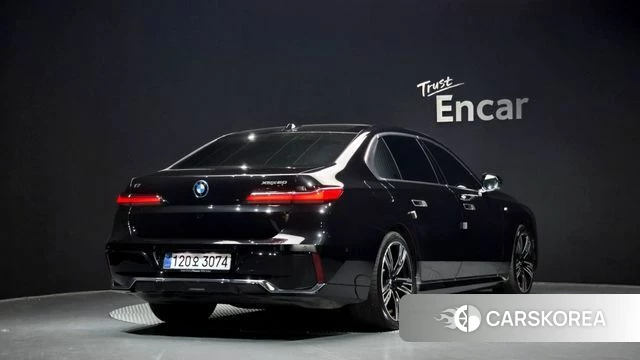 BMW i7 (G70) id 4388063 из Кореи 12