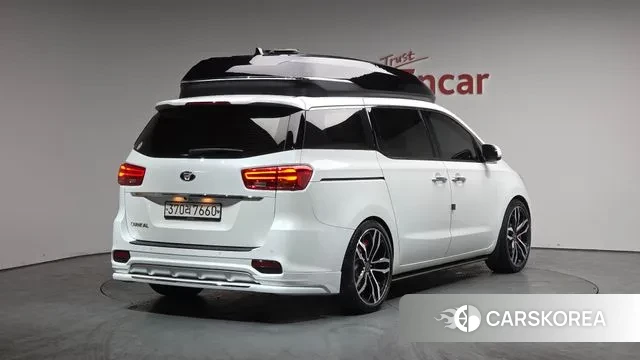 Kia The New Carnival id 3728007 из Кореи 12