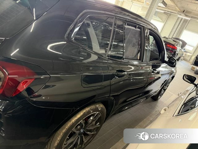 BMW X3 (G01) 2024 Черный из Кореи, фото 2