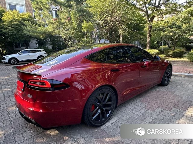 Tesla Model S 2024 Красный из Кореи, фото 3