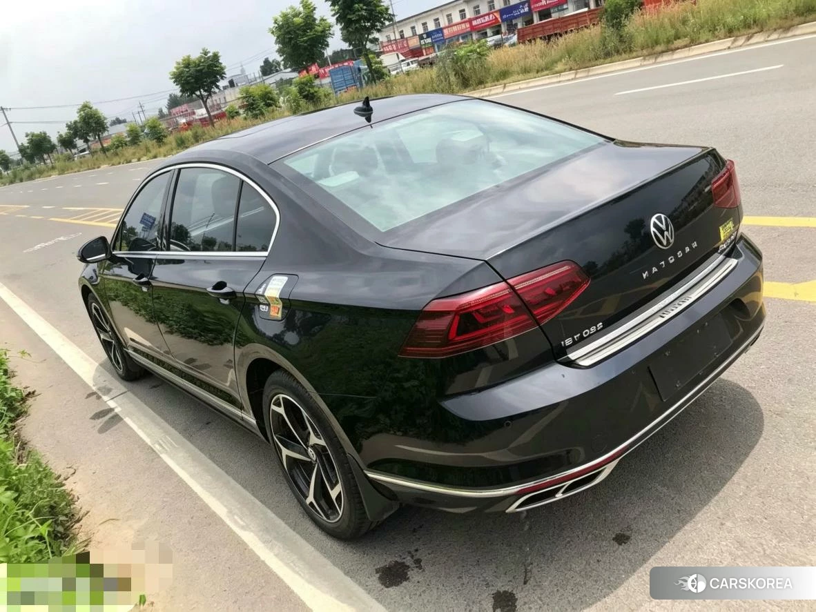 Volkswagen Magotan 2022 Черный из Китая, фото 2