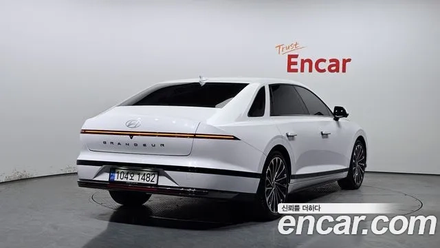 Hyundai Grandeur (GN7) id 2925978 из Кореи 12