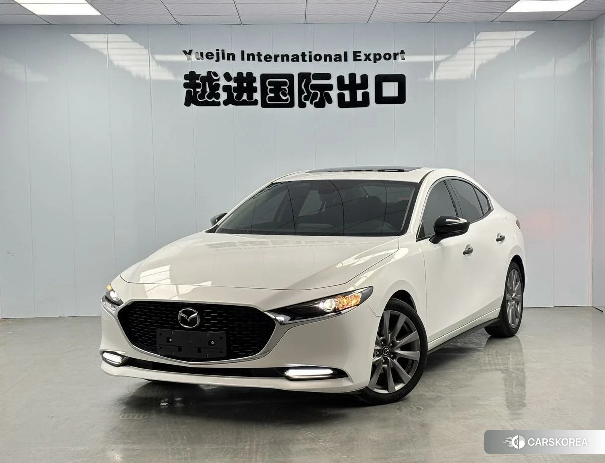 Mazda 3 2022 Белый из Китая, фото 4