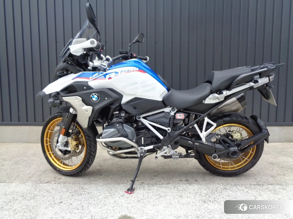 Проданный BMW R1250GS 2019 из Японии