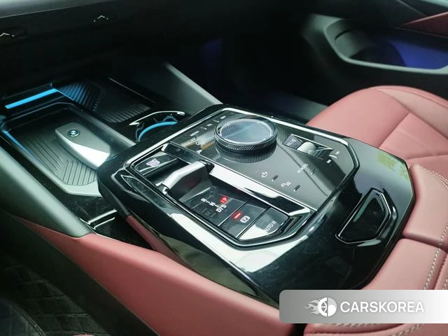BMW 5 series 2024 Черный из Китая, фото 6