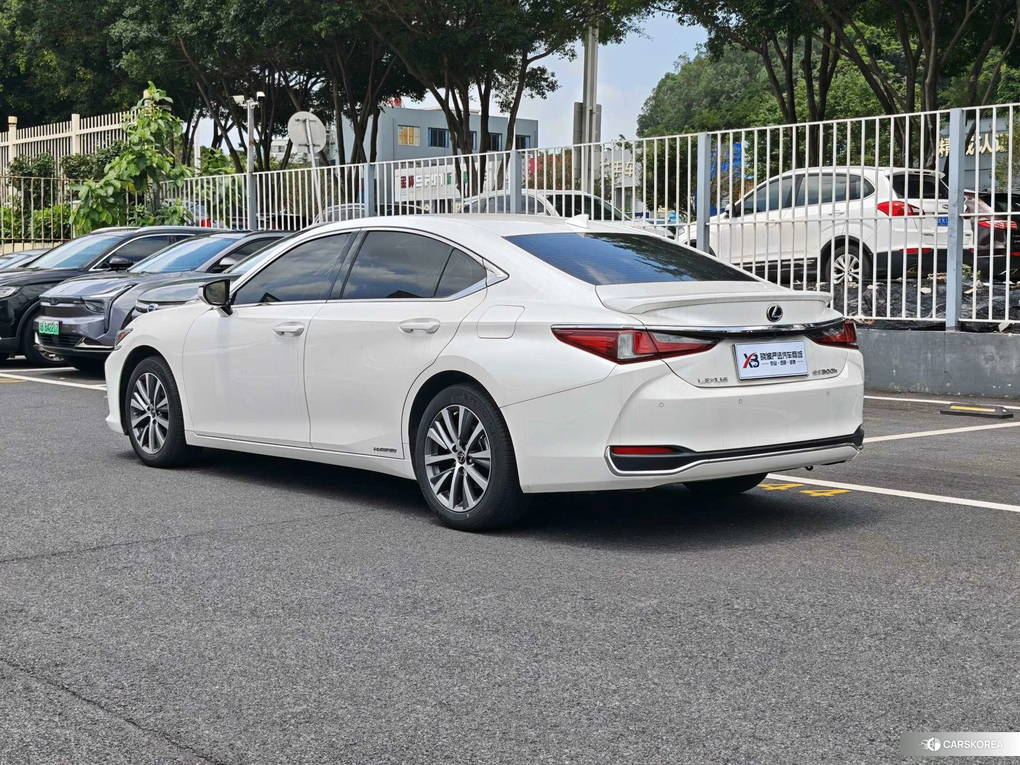 Lexus ES 2019 Белый из Китая, фото 2