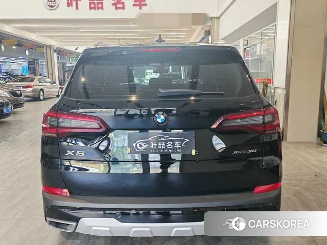 BMW X5 (imported) 2021 Черный из Китая, фото 2