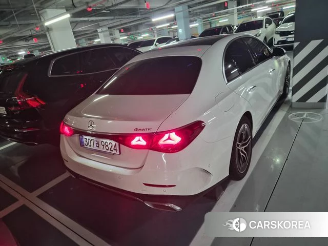 Mercedes-Benz E-Class W214 2026 Белый из Кореи, фото 2