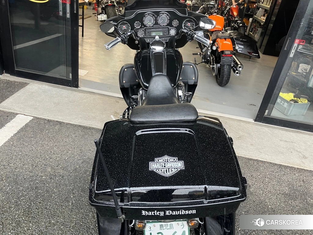 Проданный Harley-Davidson Electra Glide FLHTC1580 2010 из Японии, фото 2