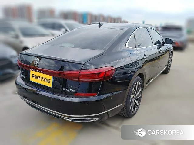 Volkswagen Passat 2025 Черный из Китая, фото 2