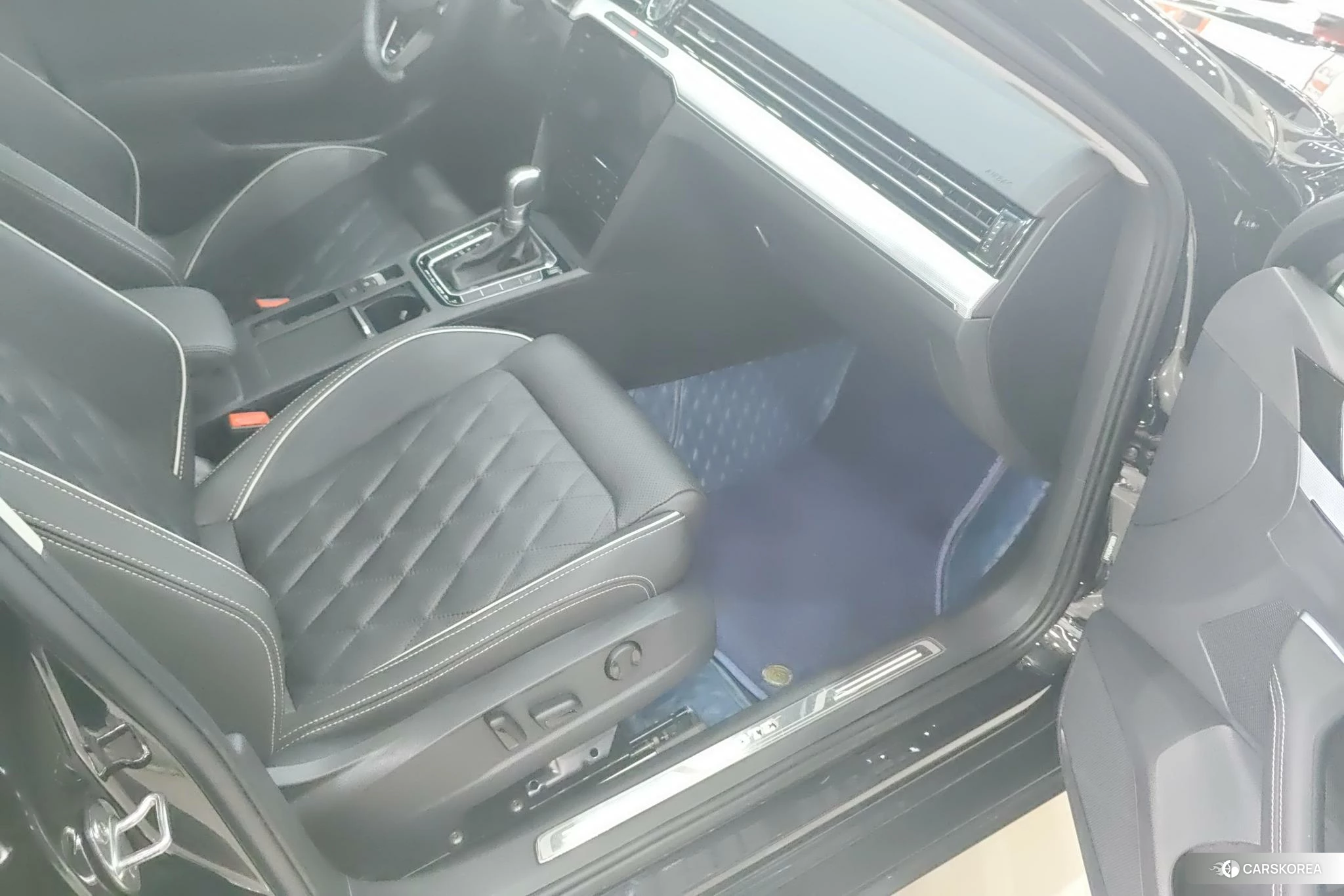 Volkswagen Magotan PHEV id 4492770 из Китая 9