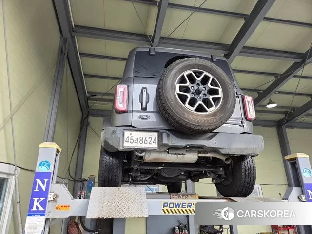 Ford Bronco 6th Generation 2024 Серый из Кореи, фото 2