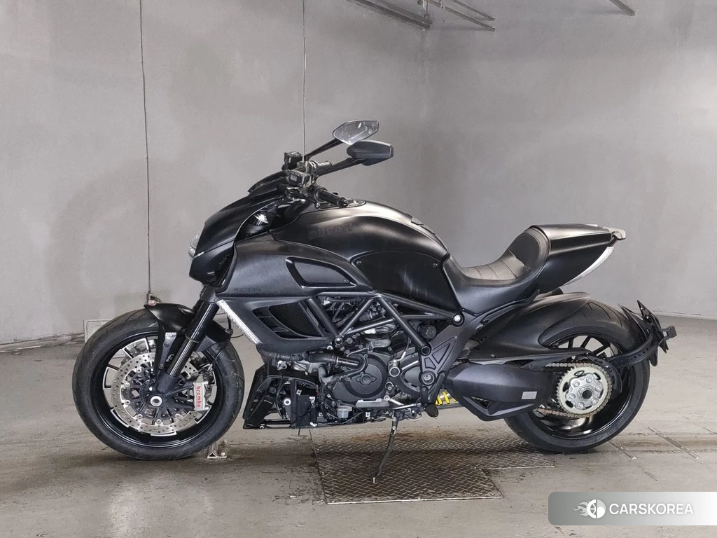 Проданный Ducati DIAVEL DARK 2013 из Японии, фото 2