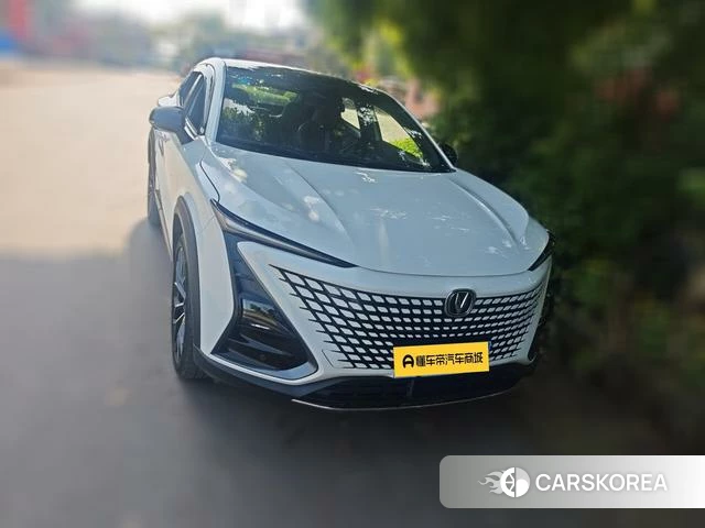Chang'an UNI-T 2022 Белый из Китая, фото 2