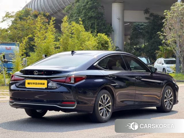 Lexus ES id 4333777 из Китая 12