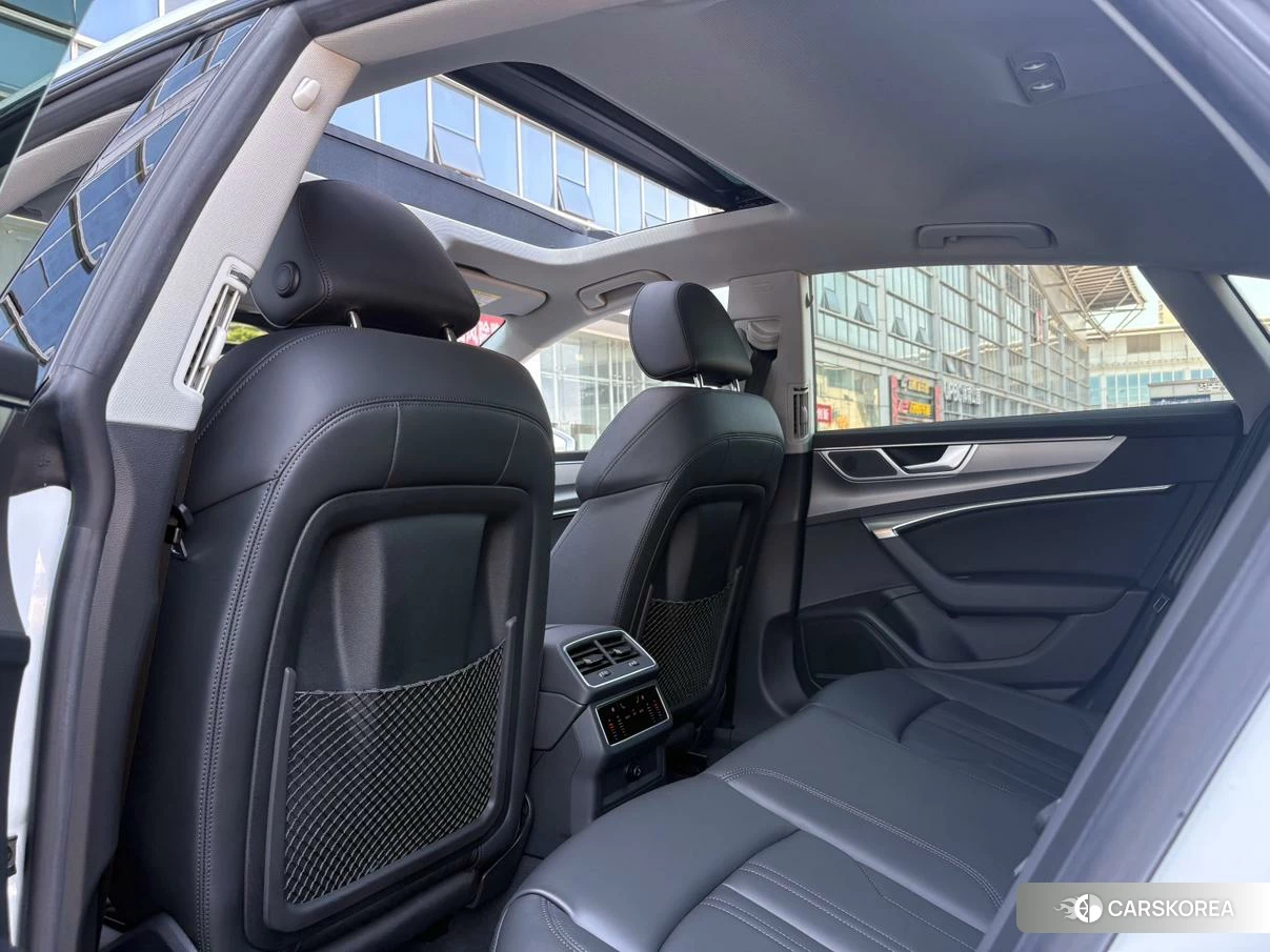 Audi A7 2021 Белый из Китая, фото 6