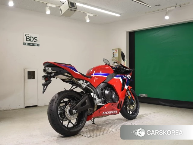 Проданный Honda CBR600RR 2024 из Японии, фото 2
