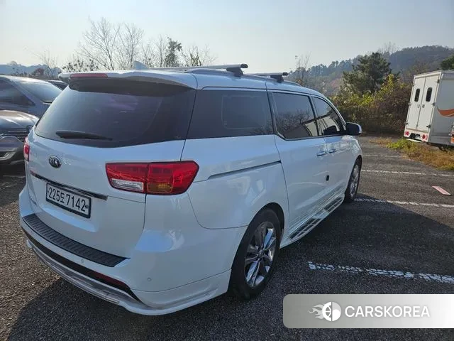 Kia All New Carnival id 3403285 из Кореи 12