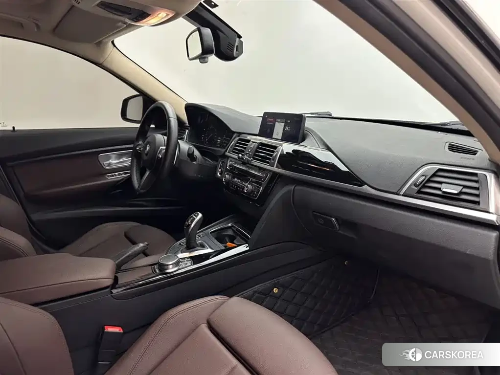 BMW 3 series id 4546639 из Китая 7