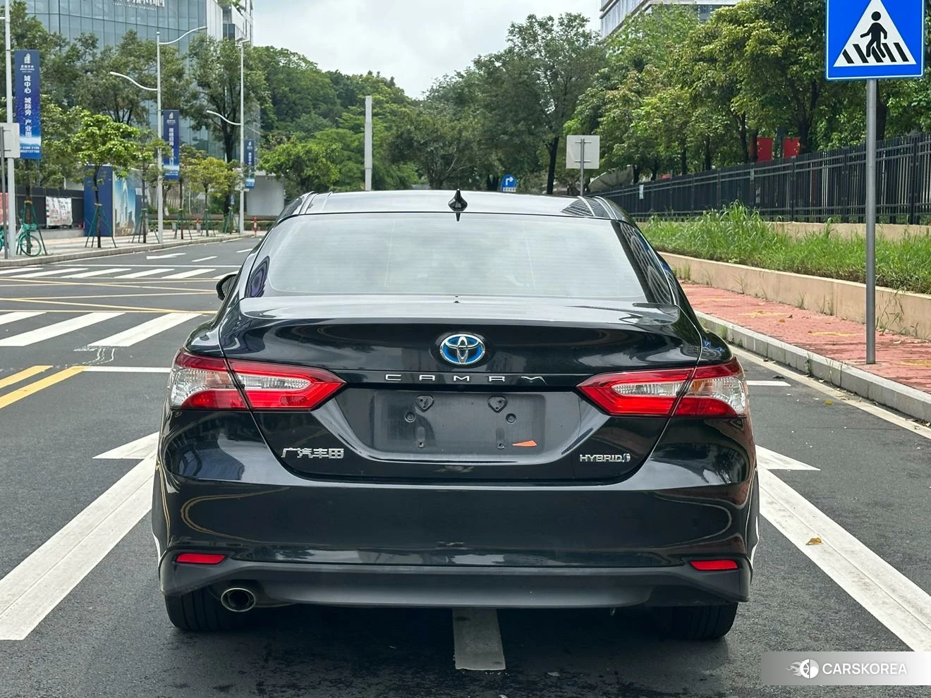 Toyota Camry 2021 Черный из Китая, фото 2