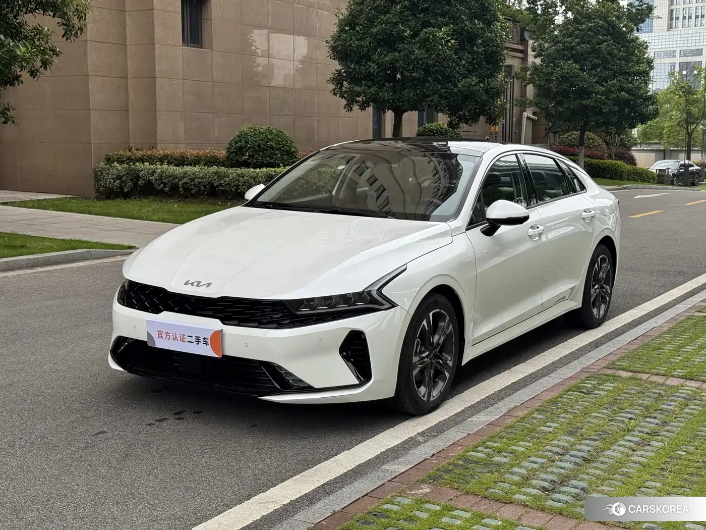 Kia K5 2025 Белый из Китая, фото 4