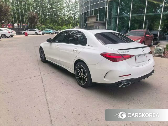Mercedes-Benz Class C 2023 Белый из Китая, фото 2