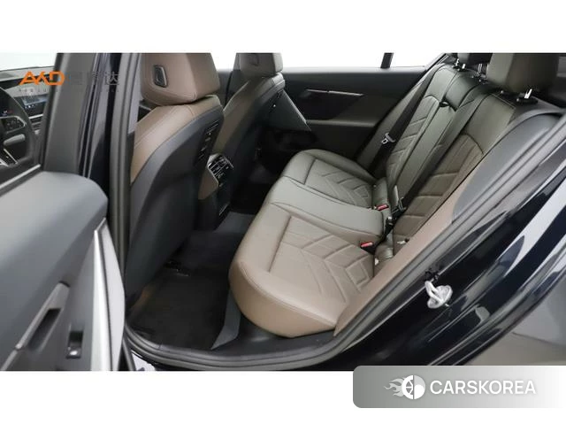 BMW 5 series (imported) 2024 Черный из Китая, фото 2