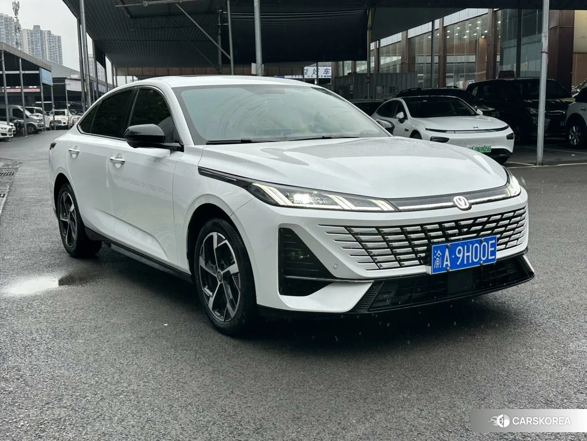 Chang'an Yidong 2025 Белый из Китая, фото 2