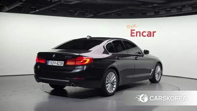 BMW 5 Series (G30) id 3335944 из Кореи 12