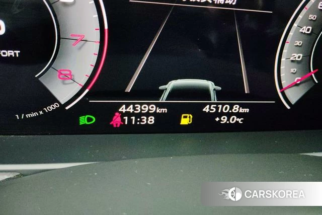 Audi A6L id 3857713 из Китая 9
