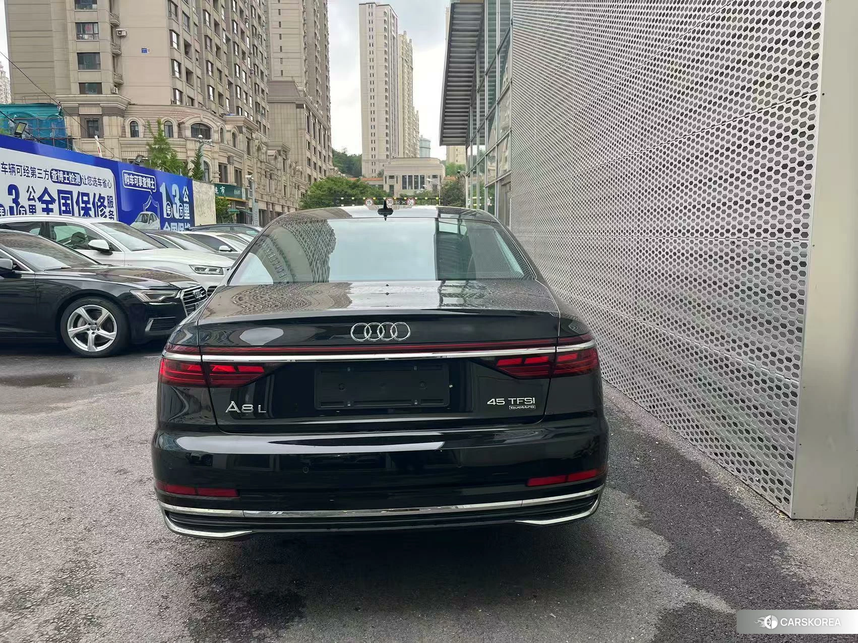 Audi A8 2024 Черный из Китая, фото 2
