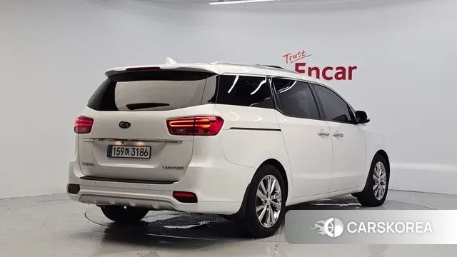 Kia The New Carnival id 3128540 из Кореи 12