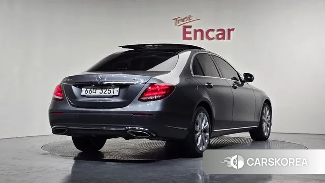 Mercedes-Benz E-Class W213 id 3598840 из Кореи 12