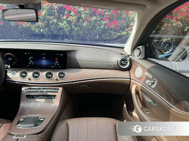 Mercedes-Benz E-class id 4277713 из Китая 12