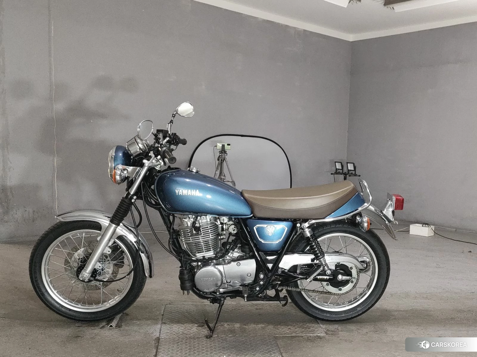 Проданный Yamaha SR 400 2020 из Японии